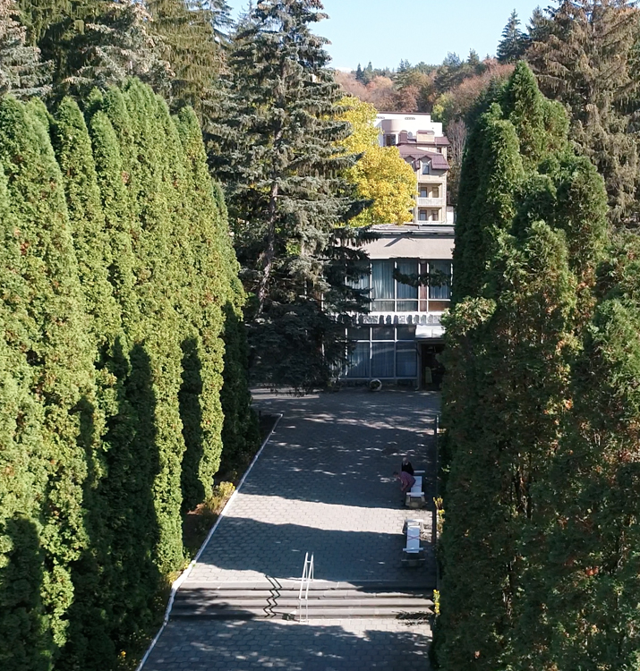 Здоровье начинается в нашем лечебном центре